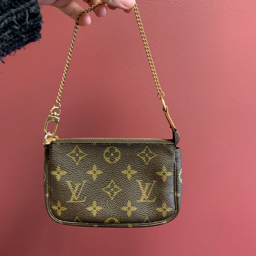 Louis Vuitton Mini Pochette